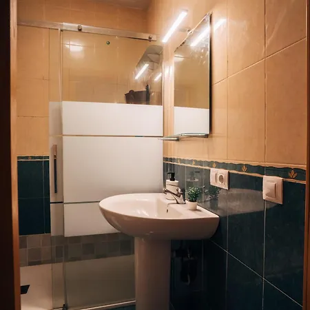 Atp San Cristobal A 5 Minutos De Puerta Purchena - Alcazaba - Catedral - Wifi Gratis! Feriehus *