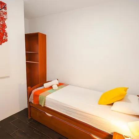 Atp San Cristobal A 5 Minutos De Puerta Purchena - Alcazaba - Catedral - Wifi Gratis! Сasa de vacaciones *